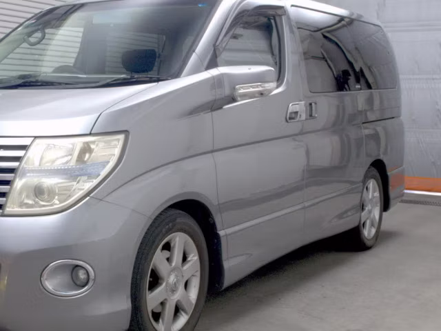 NISSAN ELGRAND