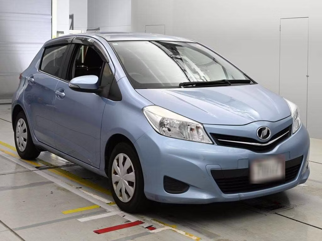 TOYOTA VITZ