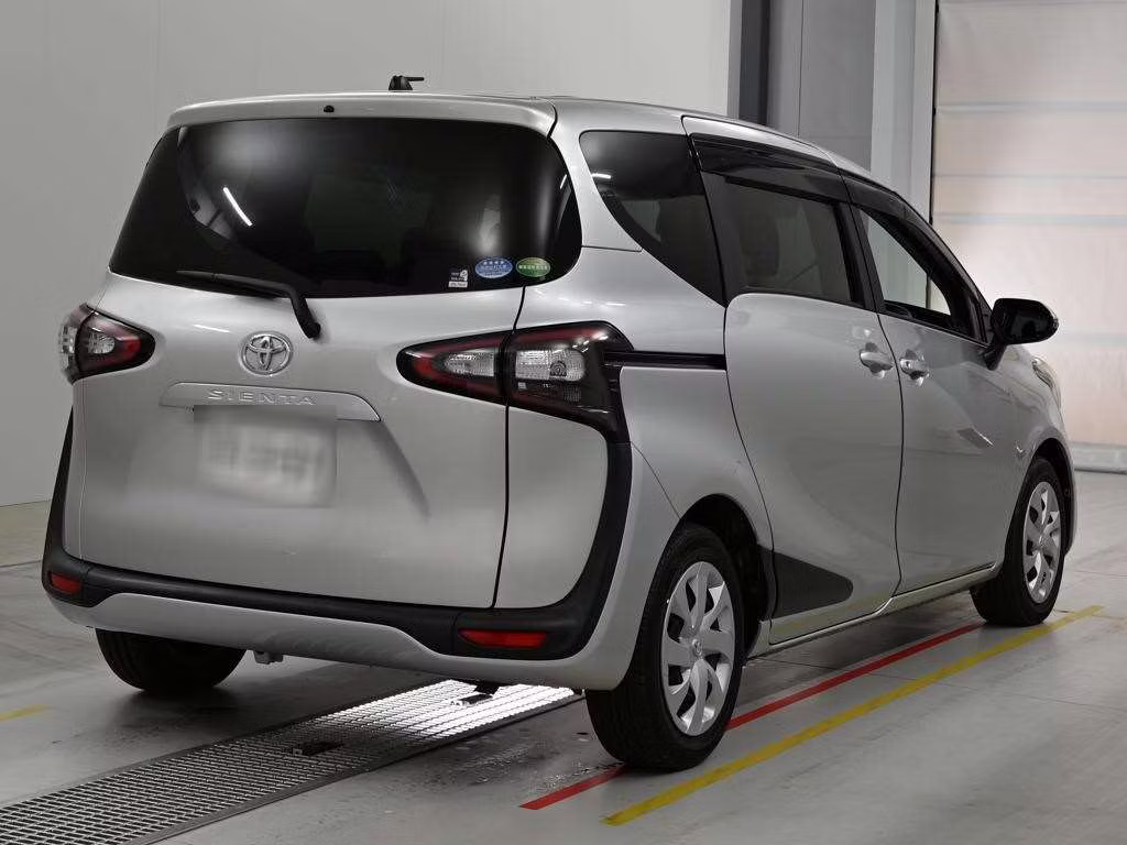 TOYOTA SIENTA