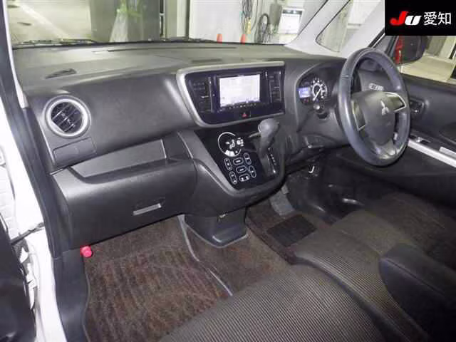 MITSUBISHI EK SPACE