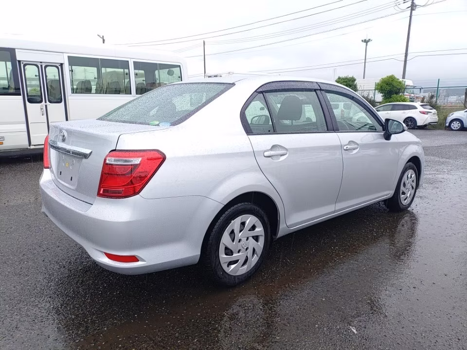 TOYOTA COROLLA AXIO