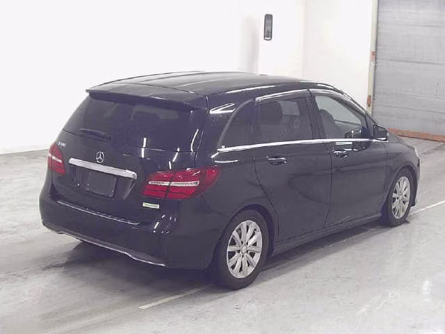 MERCEDES-BENZ B-CLASS