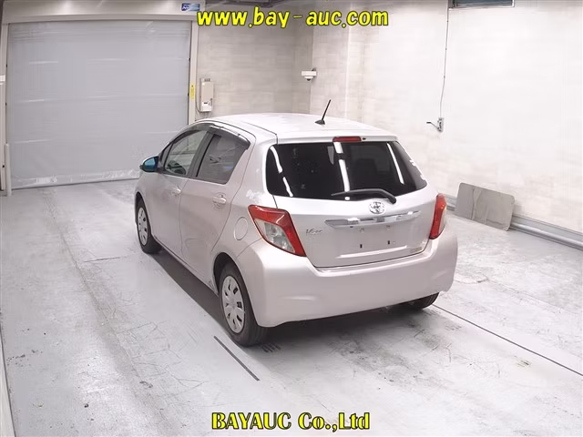 TOYOTA VITZ