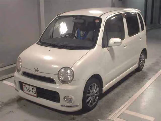 DAIHATSU MOVE LATTE