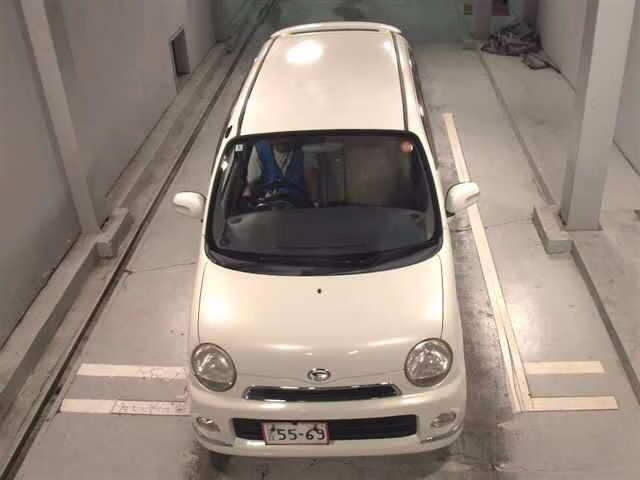 DAIHATSU MOVE LATTE