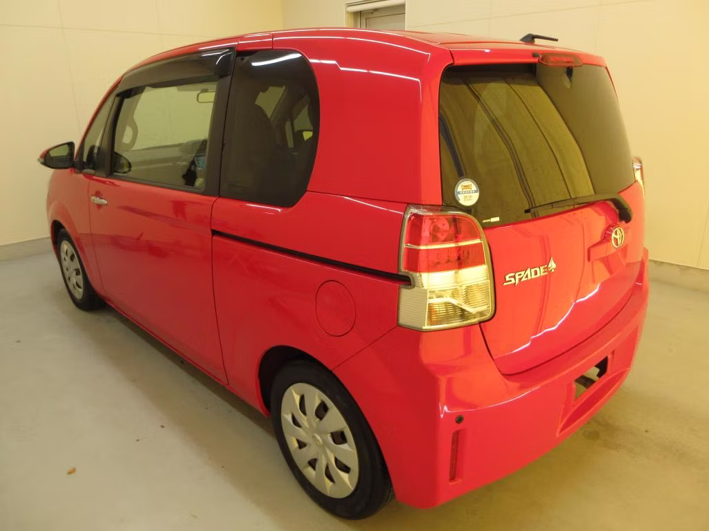 TOYOTA SPADE