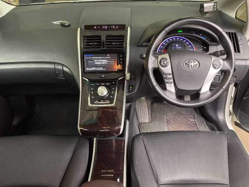 TOYOTA SAI