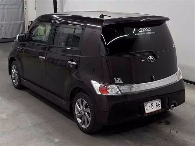 TOYOTA BB