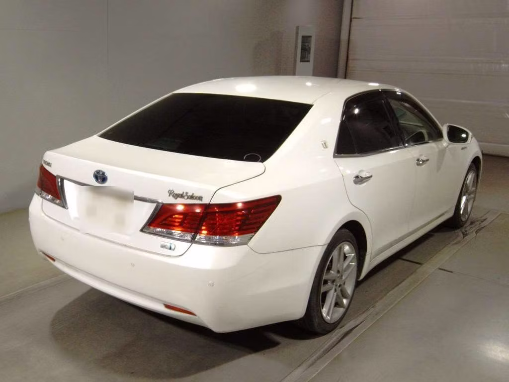 TOYOTA CROWN