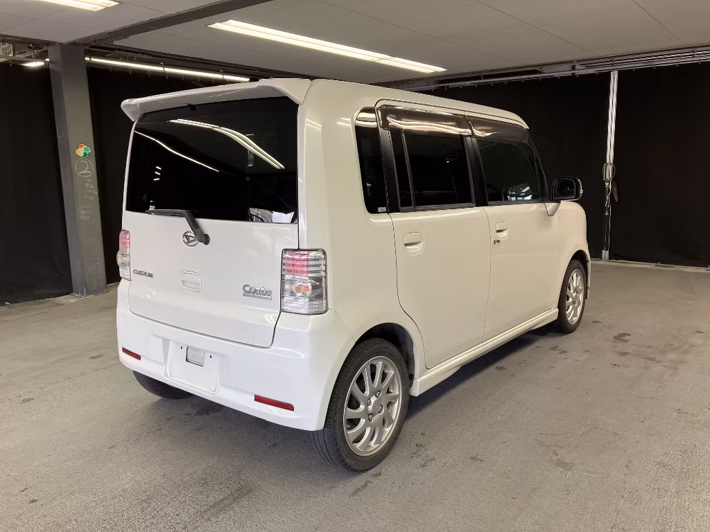DAIHATSU MOVE CONTE