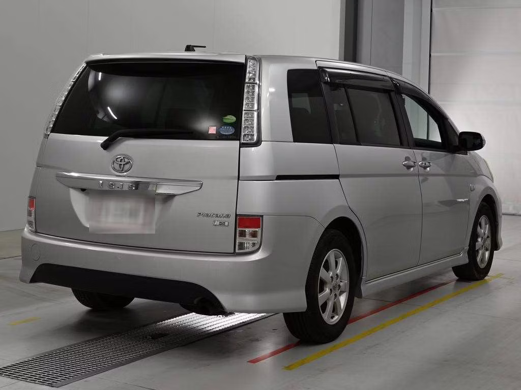 TOYOTA ISIS
