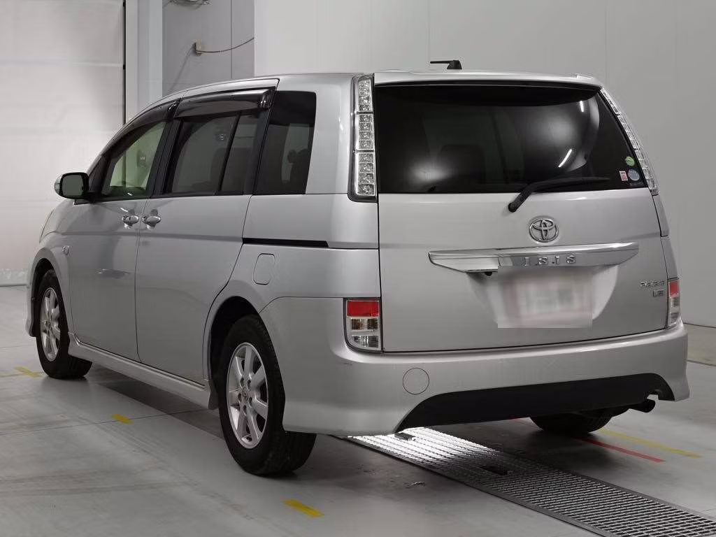 TOYOTA ISIS