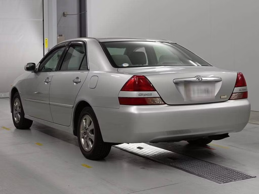 TOYOTA MARK II