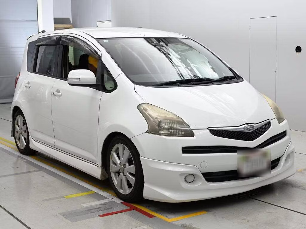 TOYOTA RACTIS