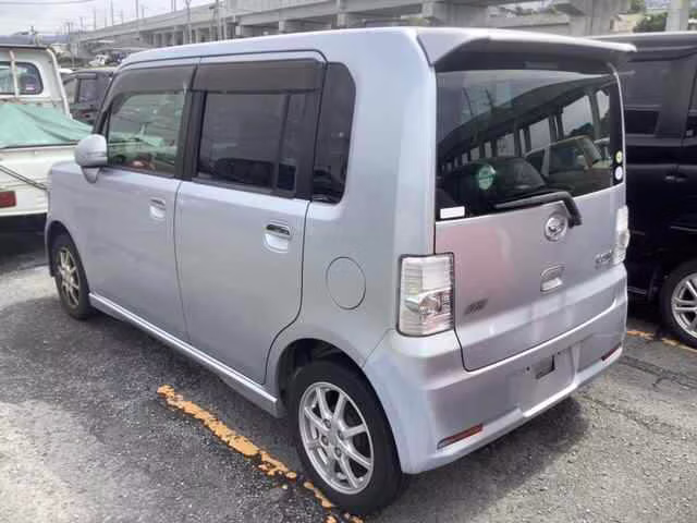 DAIHATSU MOVE CONTE