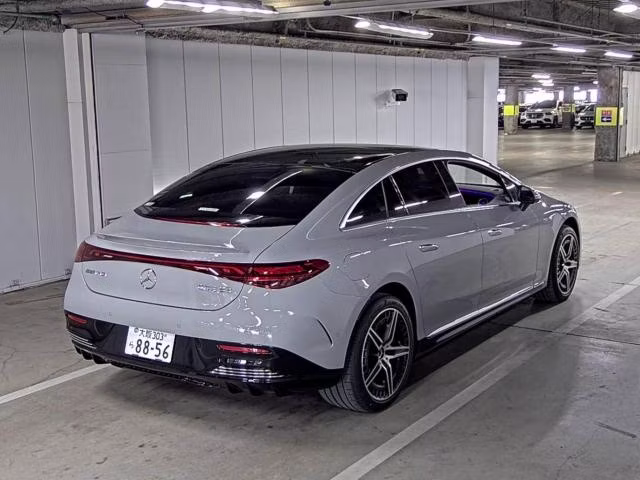 MERCEDES-BENZ EQE
