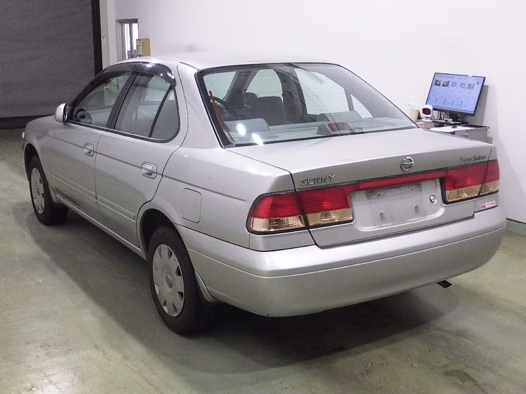 NISSAN SUNNY