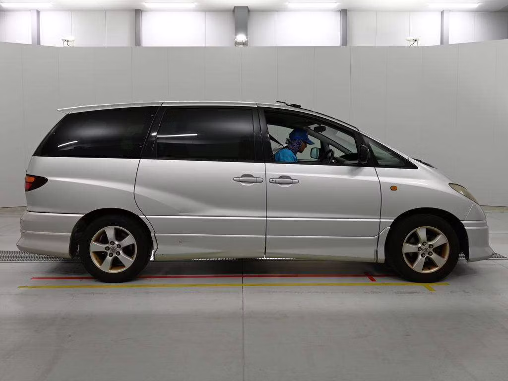 TOYOTA ESTIMA