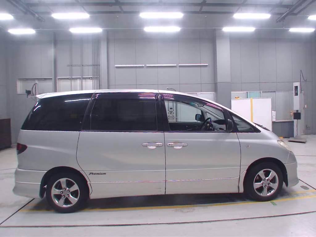 TOYOTA ESTIMA