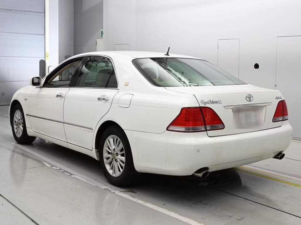 TOYOTA CROWN
