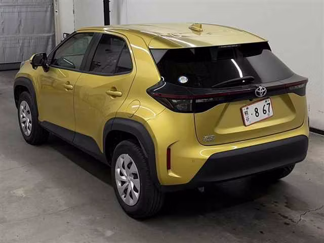 TOYOTA YARIS CROSS