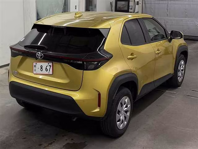TOYOTA YARIS CROSS