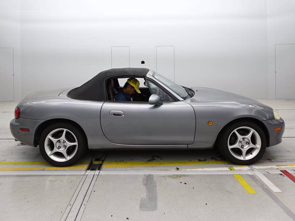MAZDA ROADSTER