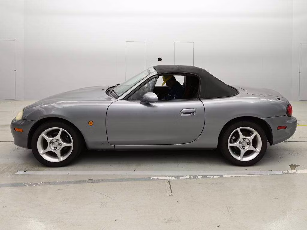 MAZDA ROADSTER