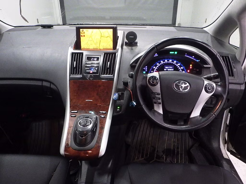 TOYOTA SAI