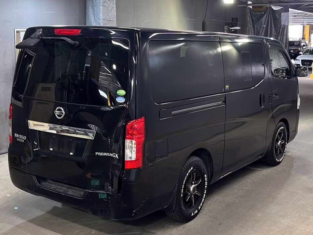 NISSAN NV350 CARAVAN