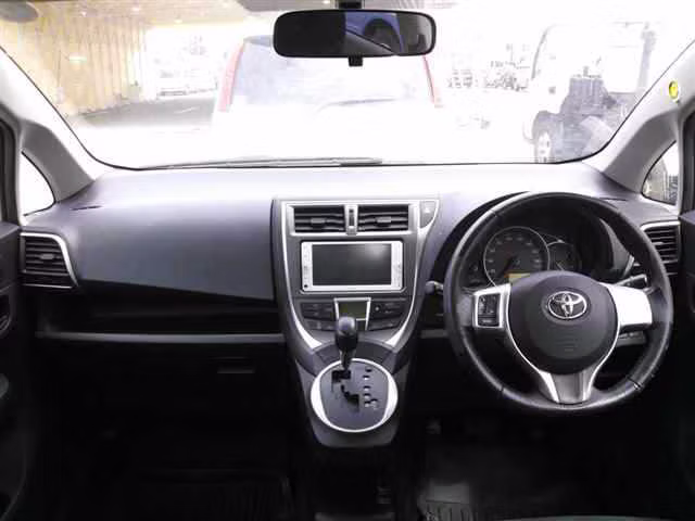TOYOTA RACTIS