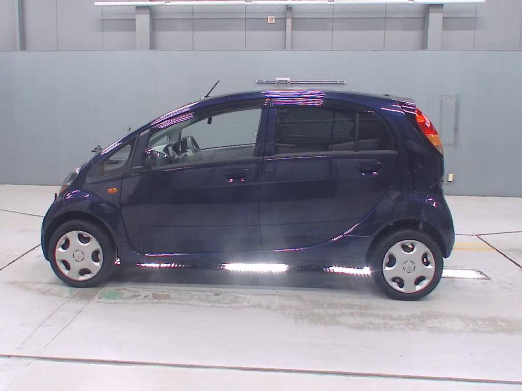 MITSUBISHI I