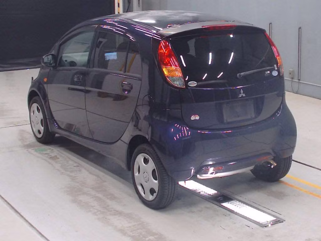 MITSUBISHI I
