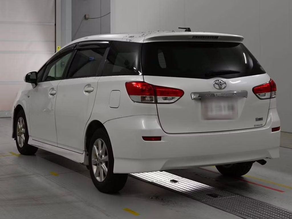 TOYOTA WISH