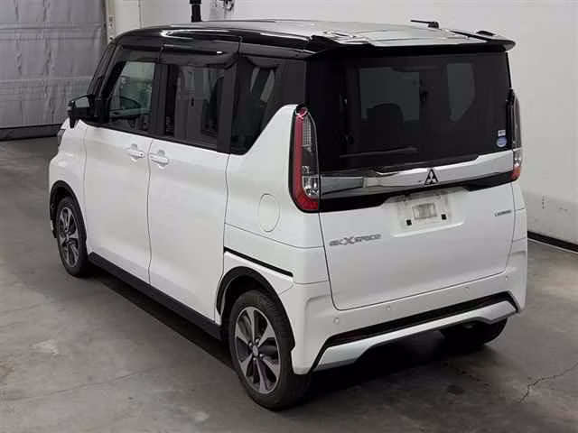 MITSUBISHI EK SPACE