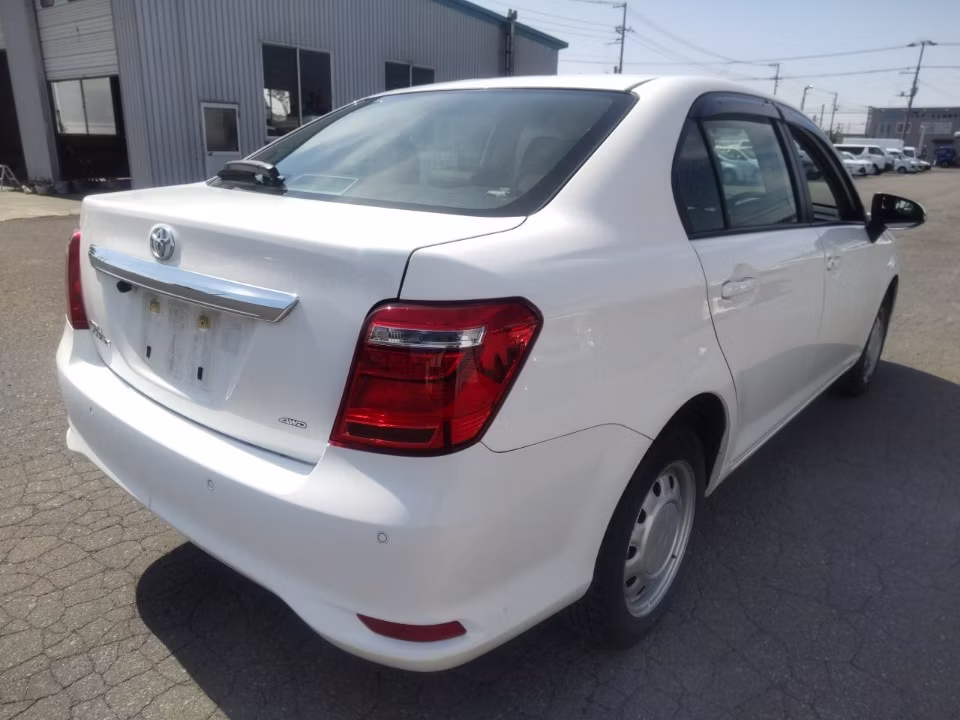 TOYOTA COROLLA AXIO