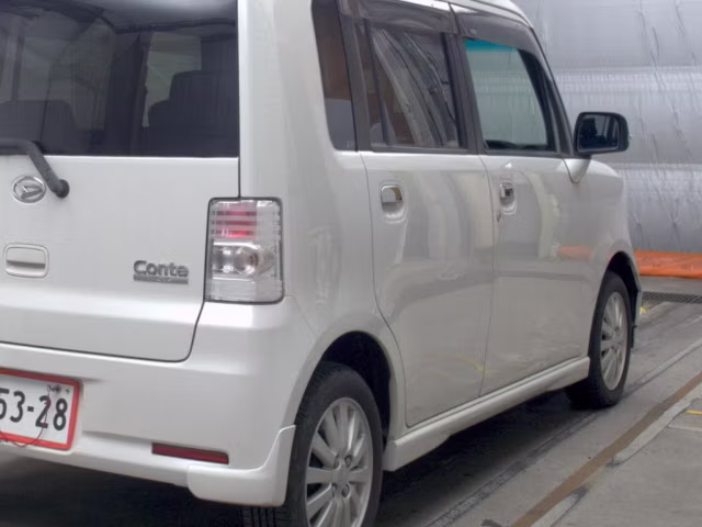 DAIHATSU MOVE CONTE