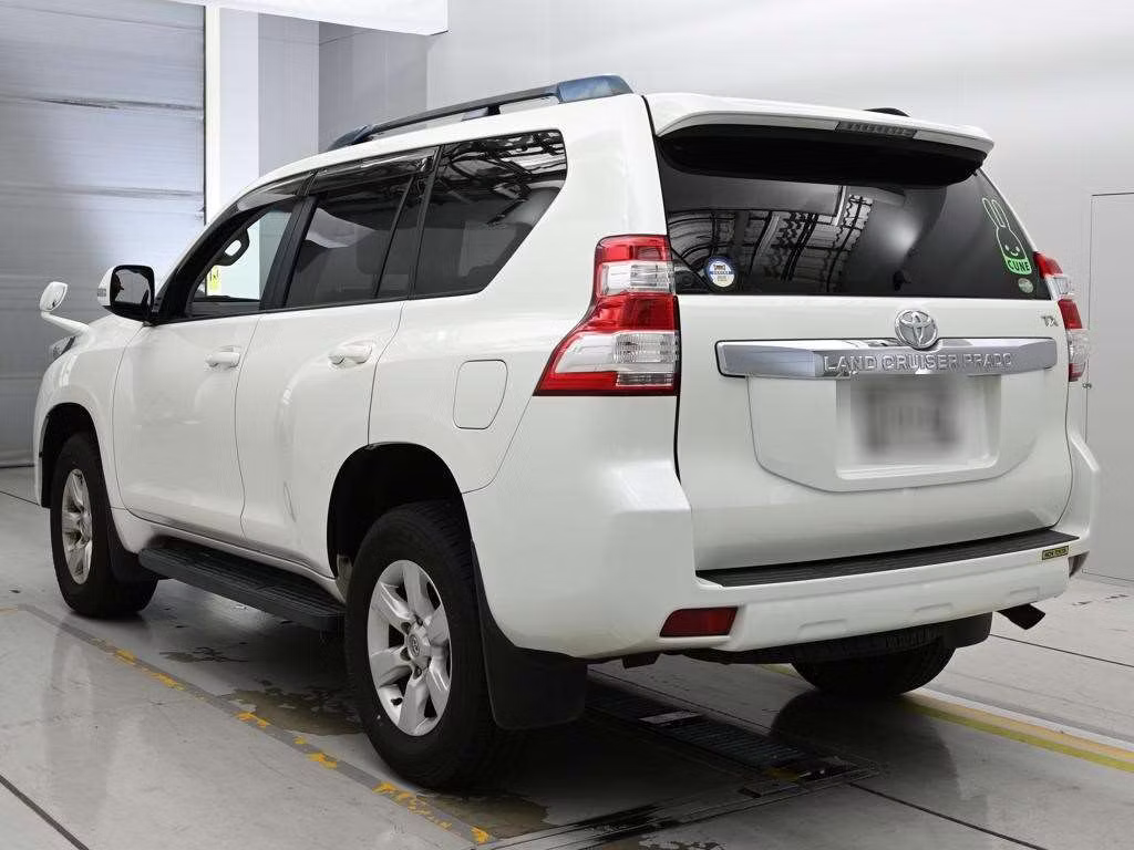 TOYOTA LAND CRUISER PRADO