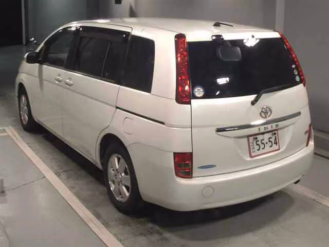 TOYOTA ISIS