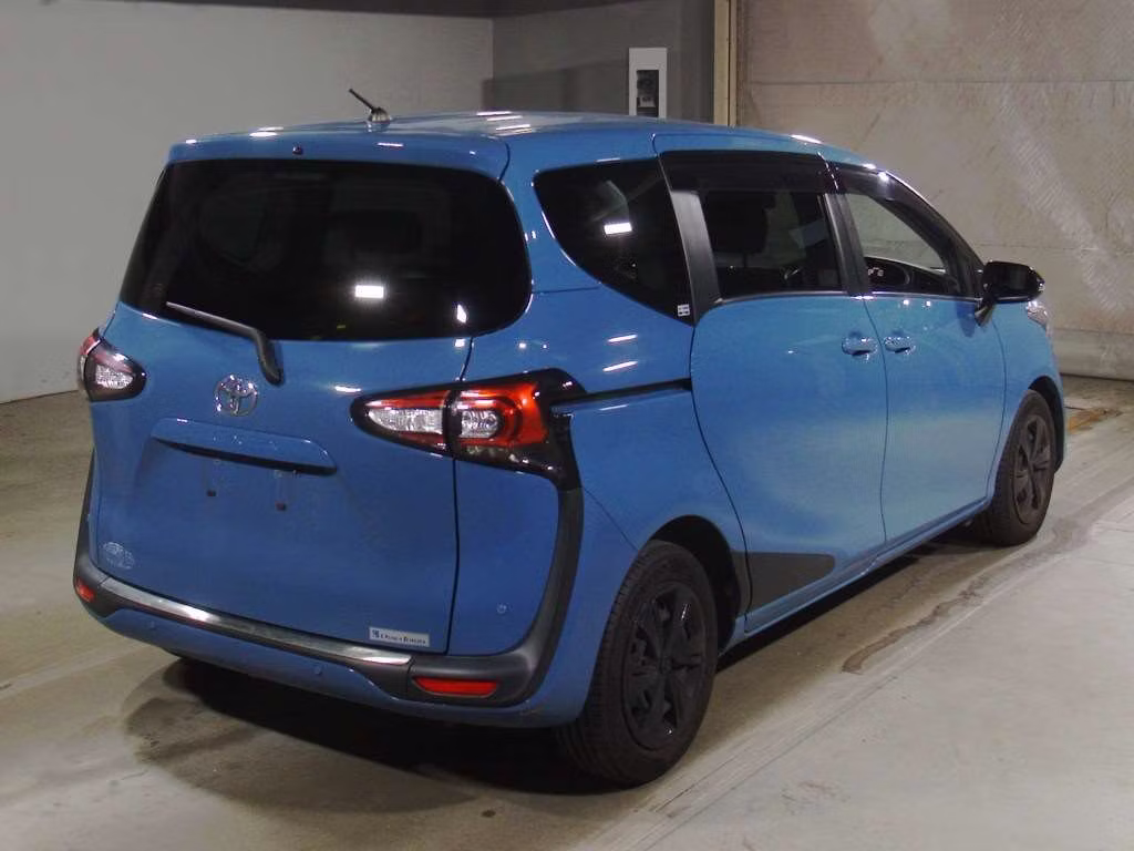 TOYOTA SIENTA