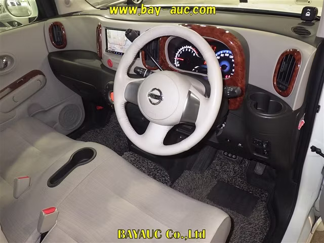 NISSAN CUBE