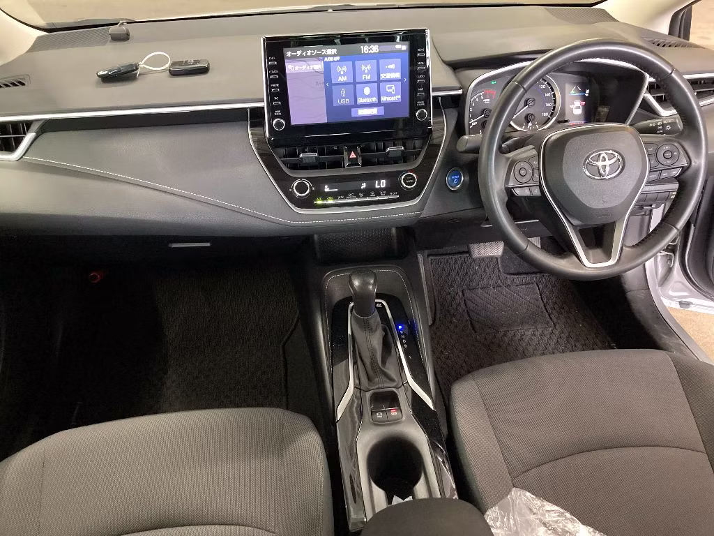 TOYOTA COROLLA