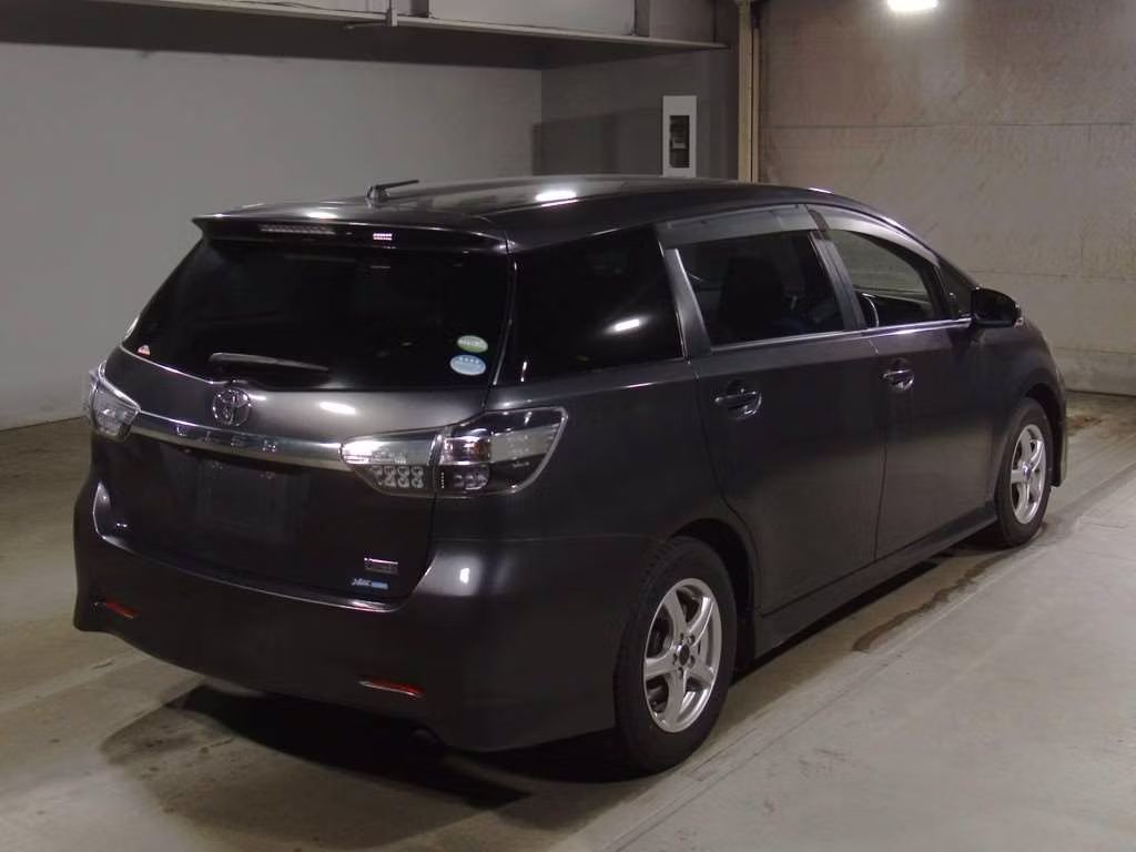 TOYOTA WISH