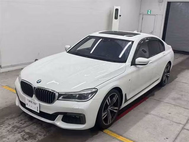 BMW 7-SERIES
