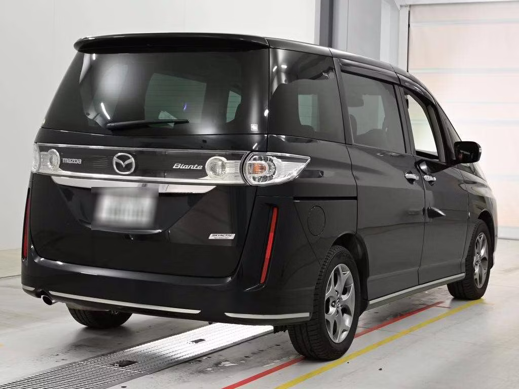 MAZDA BIANTE