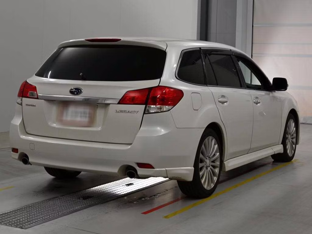 SUBARU LEGACY
