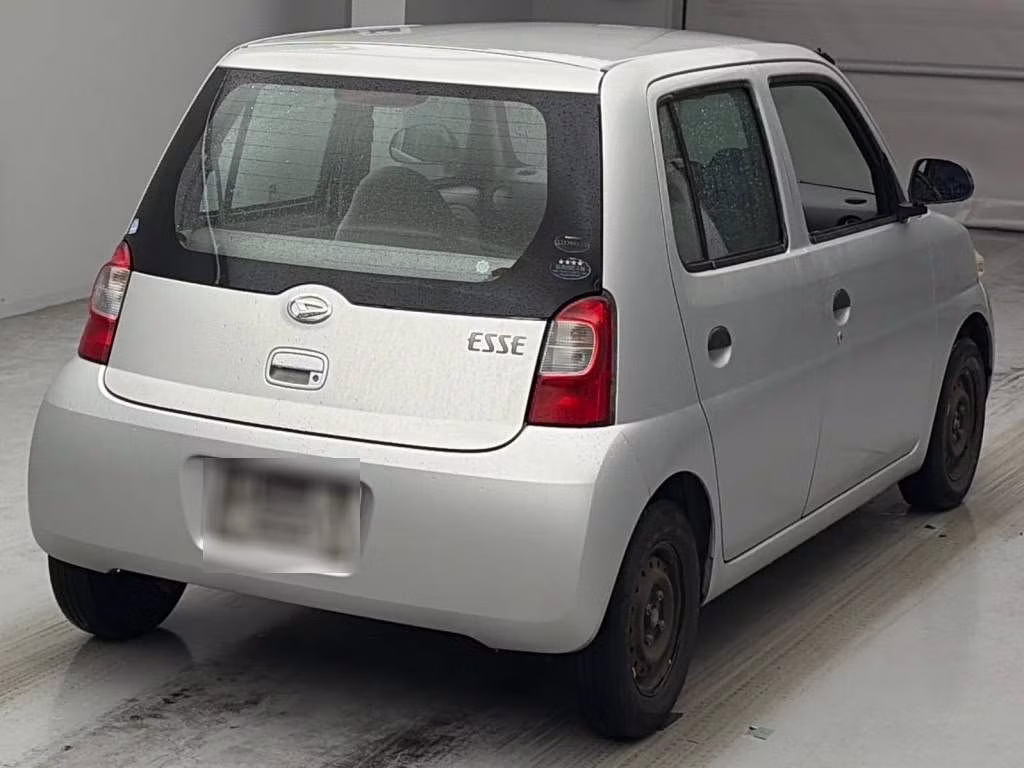 DAIHATSU ESSE