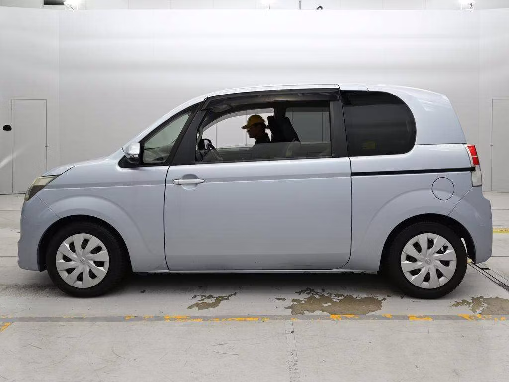 TOYOTA SPADE