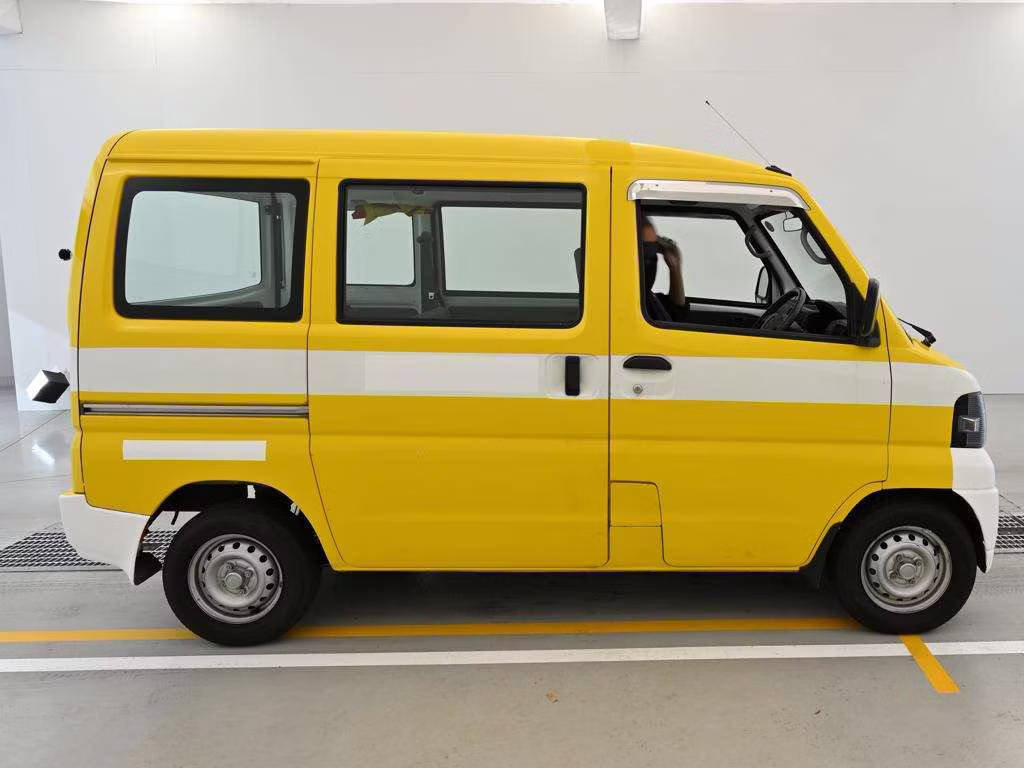 MITSUBISHI MINICAB