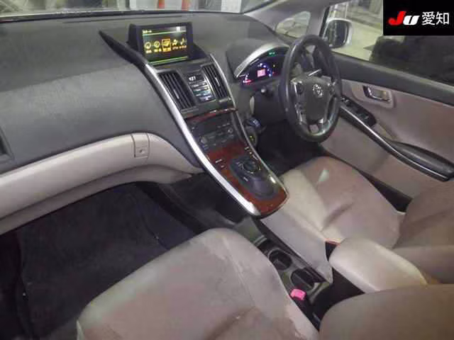 TOYOTA SAI
